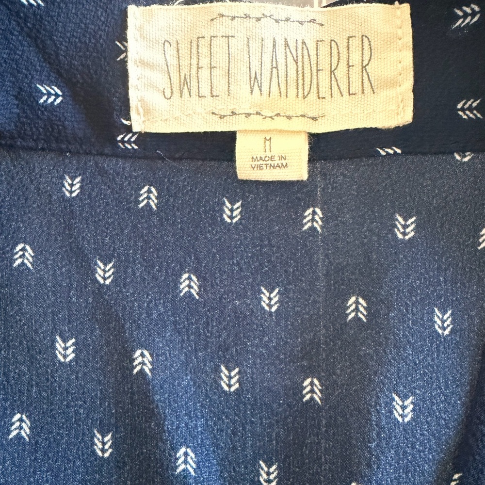 Sweet Wanderer Blue Patterned Blouse - Picture 3 of 4